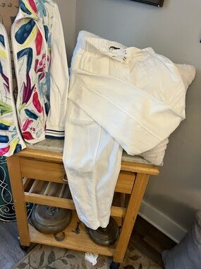 Kobi Halperin White Pants Fabulous Fit Amazing Kobi Fit!! M!